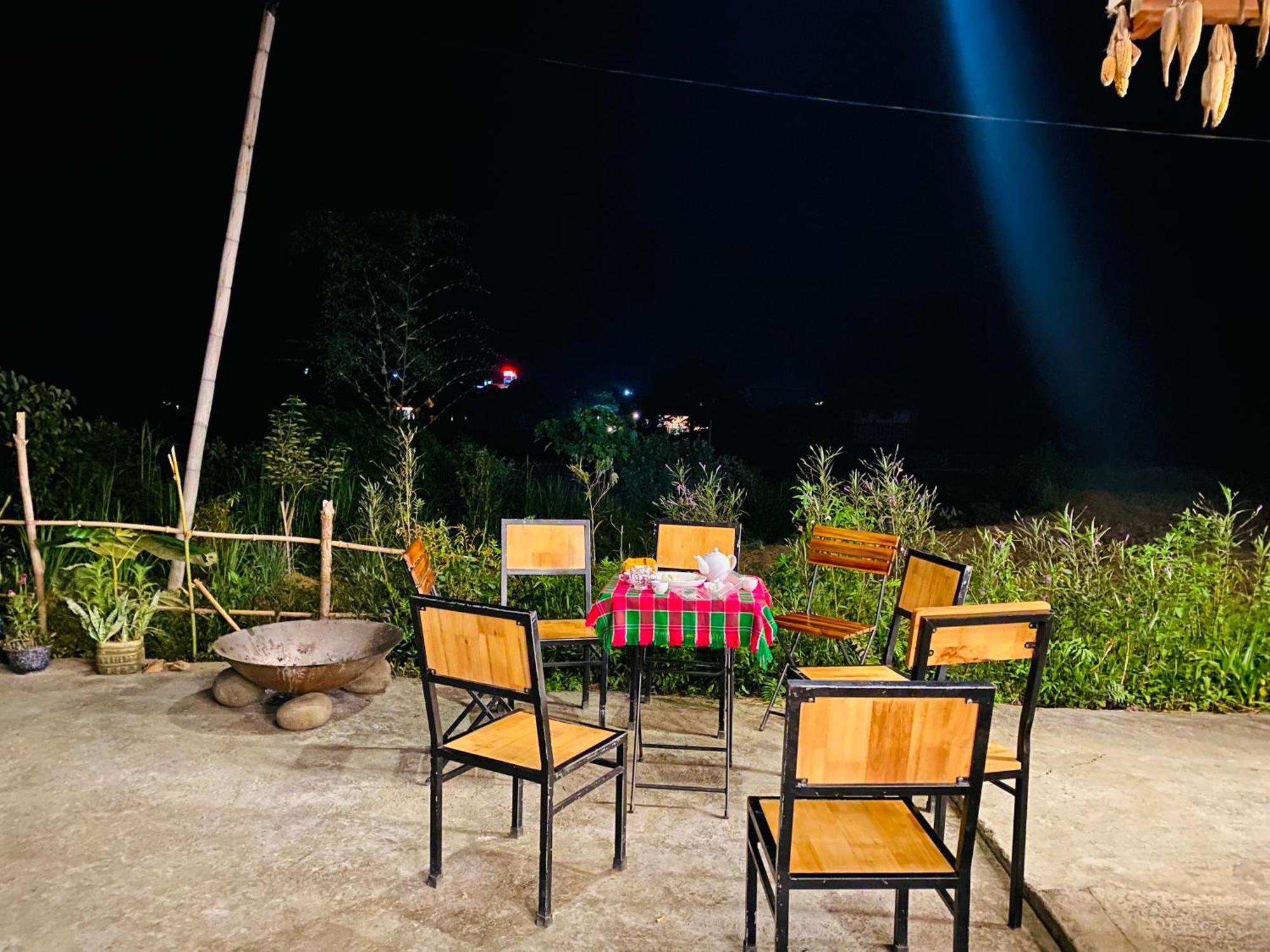 Du Gia Field View Homestay Làng Cac Exterior photo