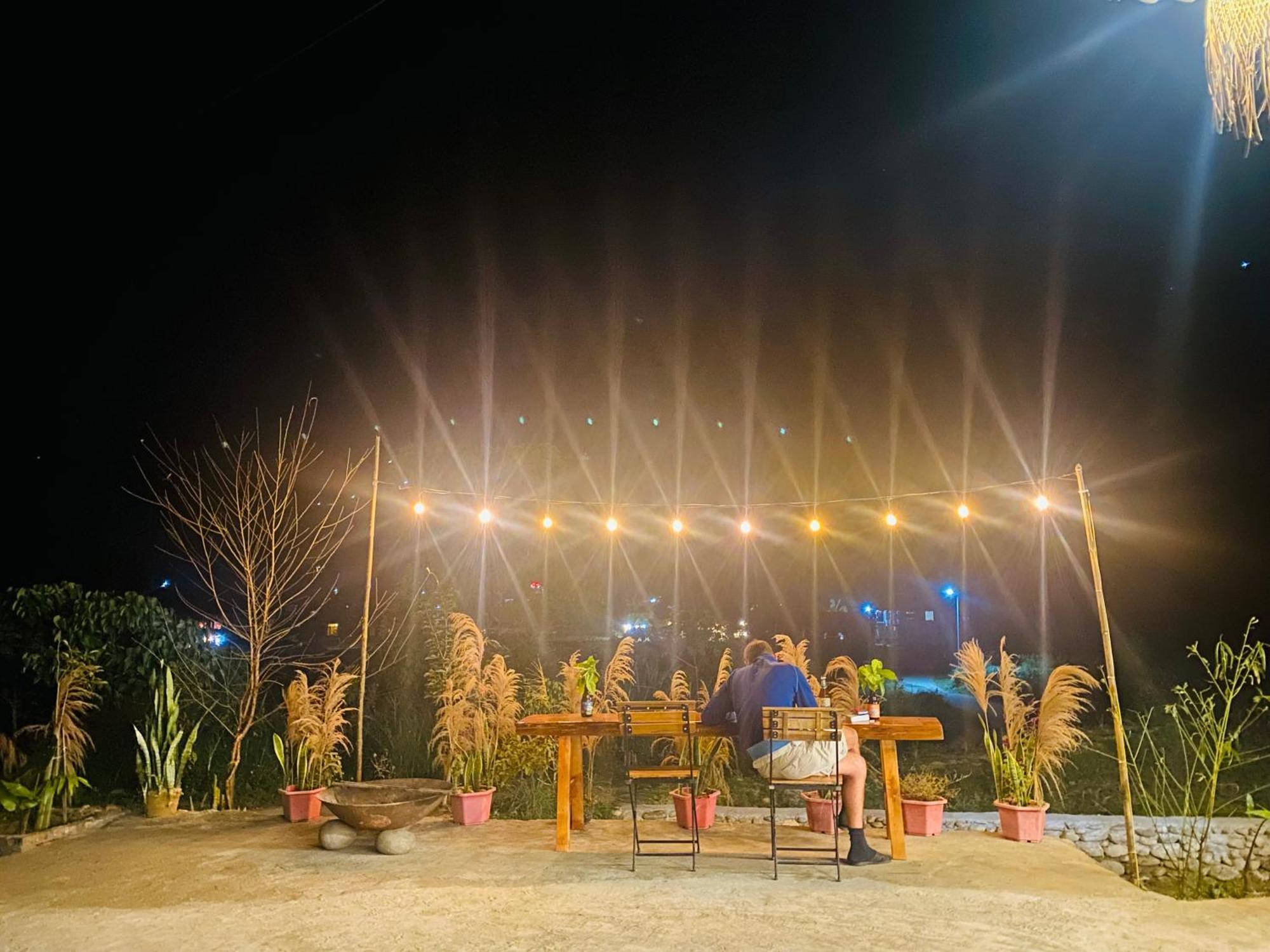 Du Gia Field View Homestay Làng Cac Exterior photo