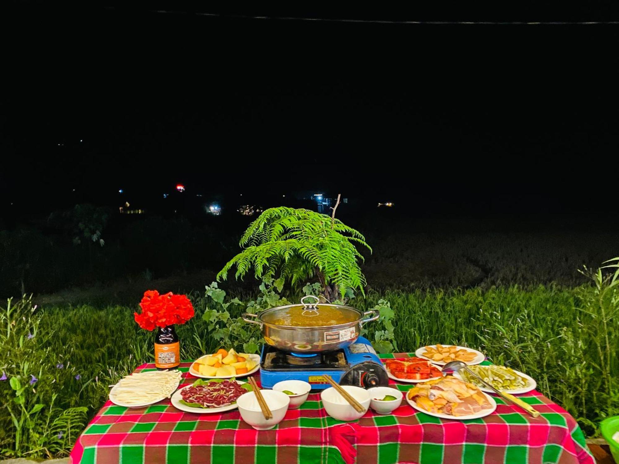 Du Gia Field View Homestay Làng Cac Exterior photo